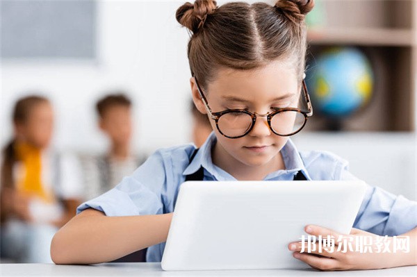 云南商務信息工程學校有哪些招生專業(yè)(2023年) 云南商務信息工程學校有哪些招生專業(yè)(2023年)