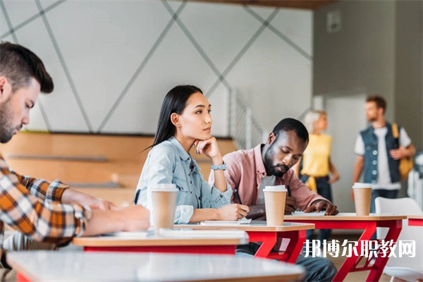 武漢洪山外經(jīng)貿(mào)學(xué)校有哪些招生專業(yè)(2023年) 武漢洪山外經(jīng)貿(mào)學(xué)校有哪些招生專業(yè)(2023年)