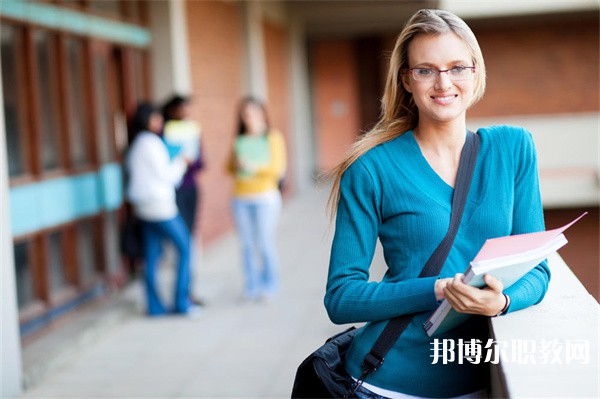 西雙版納經(jīng)濟管理職業(yè)學校有哪些招生專業(yè)（2023年）