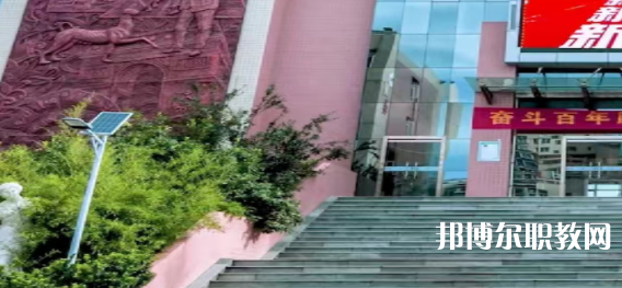 石家莊美術職業(yè)學校地址，乘車路線