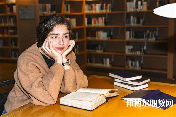 恩施較好的公辦職業(yè)學校 恩施公辦職業(yè)學校排名前六 恩施較好的公辦職業(yè)學校 恩施公辦職業(yè)學校排名前六