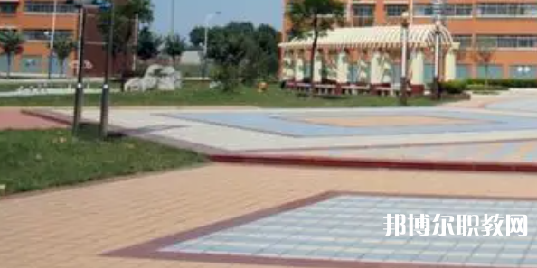 灤州市衛(wèi)生職業(yè)中等專業(yè)學(xué)校地址，乘車路線