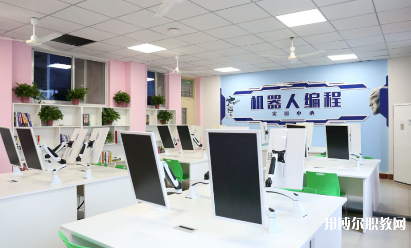 2023鄭州新華中等專業(yè)學(xué)校招生計(jì)劃 招生人數(shù)是多少(附要求、條件、對(duì)象)
