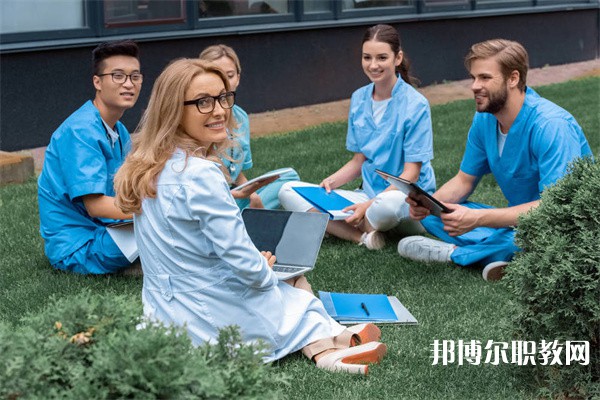 浙江哪里的中專學(xué)校能讀藥劑專業(yè)專業(yè) 浙江哪里的中專學(xué)校能讀藥劑專業(yè)專業(yè)