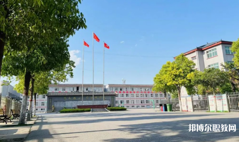2023周口宛丘職業(yè)高中多少錢(qián) 周口宛丘職業(yè)高中各專(zhuān)業(yè)學(xué)費(fèi)收費(fèi)標(biāo)準(zhǔn)