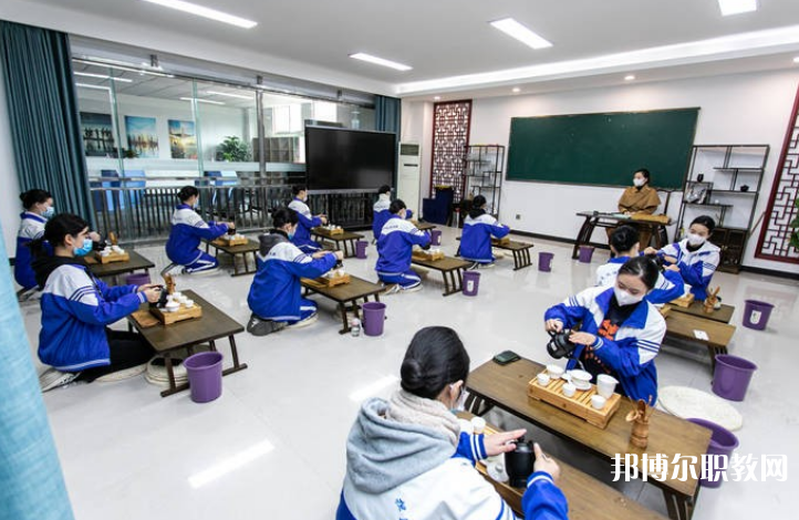 四川興科城市交通技工學(xué)校2024年報名條件、招生要求、招生對象