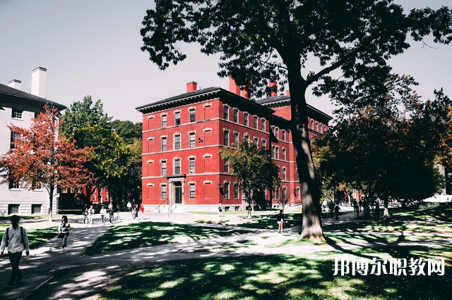 河南哪里的中職學校能讀公安輔警專業(yè) 河南哪里的中職學校能讀公安輔警專業(yè)