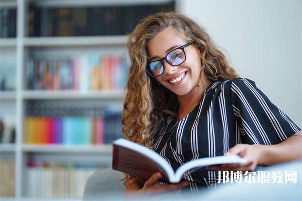 河南哪里的中職學(xué)校能讀城市軌道交通運(yùn)行與檢測(cè)專業(yè) 河南哪里的中職學(xué)校能讀城市軌道交通運(yùn)行與檢測(cè)專業(yè)