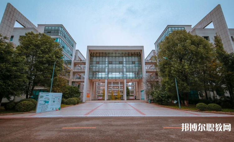 重慶2024年中專(zhuān)學(xué)校哪個(gè)專(zhuān)業(yè)比較好