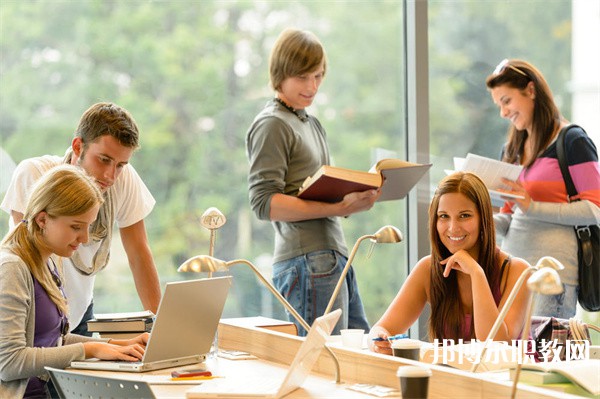 湖南哪里的中職學(xué)校能讀音樂(lè)專業(yè)專業(yè)