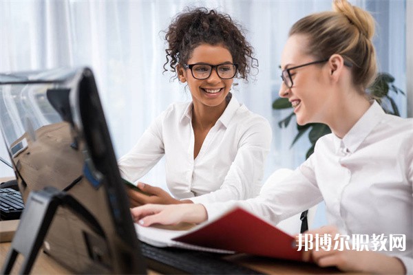 廣東哪里的中專學校能讀計算機平面設計專業(yè)