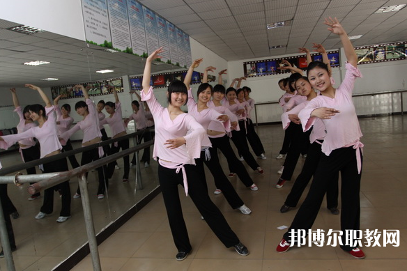 四川2024年女生學(xué)什么中專(zhuān)學(xué)校好