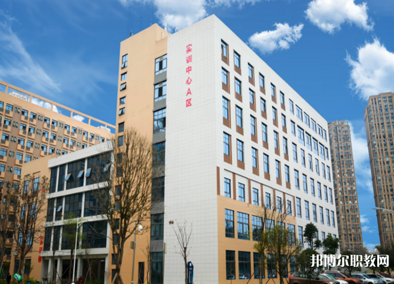 四川2024年上中專可不可以考大學(xué)