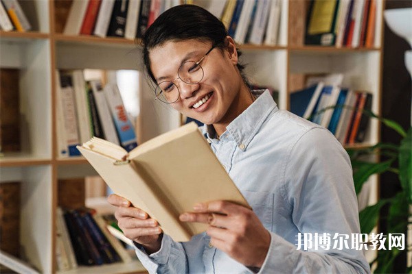 廣東哪里的職業(yè)中學能讀服裝設(shè)計與工藝專業(yè)
