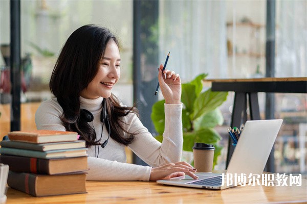 廣東哪里的職業(yè)學校能讀商務(wù)外語專業(yè)