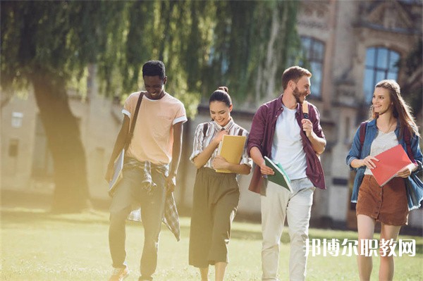 廣東哪里的中專學(xué)校能讀商業(yè)貿(mào)易專業(yè) 廣東哪里的中專學(xué)校能讀商業(yè)貿(mào)易專業(yè)