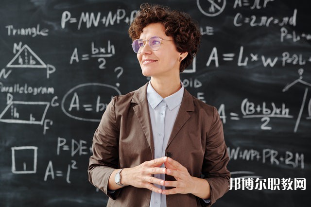 廣東哪里的技工學校能讀家政服務專業(yè)
