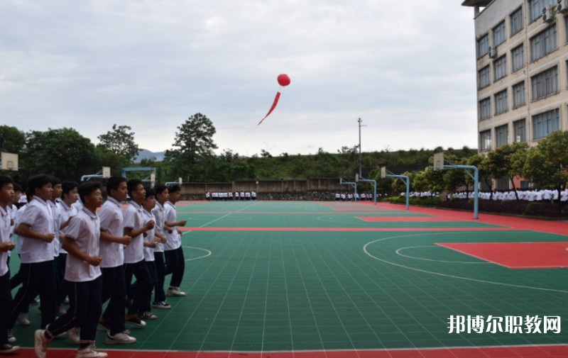 2024靈川縣職業(yè)中等專業(yè)學(xué)校招生計劃 招生人數(shù)是多少(附要求、條件、對象)