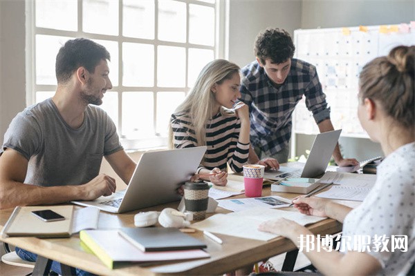 廣西哪里的職業(yè)中學(xué)能讀計算機應(yīng)用與管理專業(yè) 廣西哪里的職業(yè)中學(xué)能讀計算機應(yīng)用與管理專業(yè)