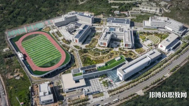 青島西海岸新區(qū)職業(yè)中等專業(yè)學(xué)校招生簡(jiǎn)章2024年