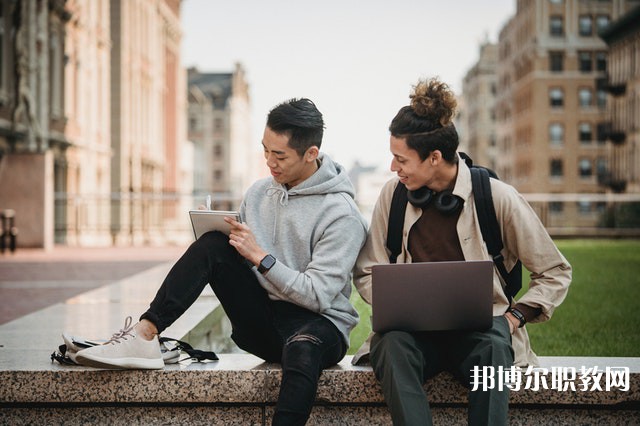 海南哪里的中職學(xué)校能讀護(hù)理專(zhuān)業(yè) 海南哪里的中職學(xué)校能讀護(hù)理專(zhuān)業(yè)