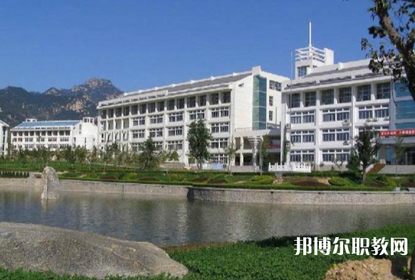 泰安市第一職業(yè)中等專(zhuān)業(yè)學(xué)校網(wǎng)站網(wǎng)址主頁(yè)