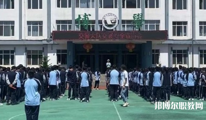 2024丹東市中醫(yī)藥學(xué)校多少錢 丹東市中醫(yī)藥學(xué)校各專業(yè)學(xué)費收費標準