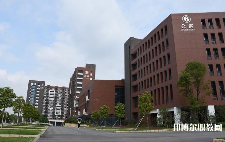 2024廣東酒店管理職業(yè)技術(shù)學(xué)院中職部多少錢(qián) 廣東酒店管理職業(yè)技術(shù)學(xué)院中職部各專(zhuān)業(yè)學(xué)費(fèi)收費(fèi)標(biāo)準(zhǔn)