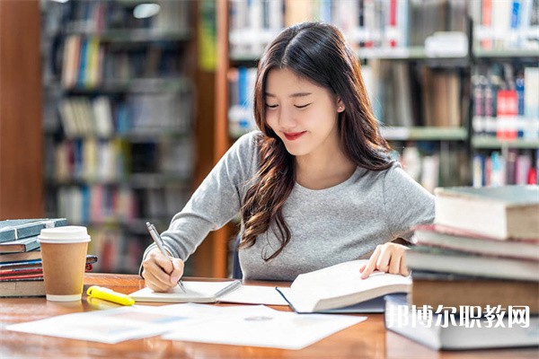 貴州哪里的職業(yè)學(xué)校能讀現(xiàn)代林業(yè)技術(shù)專業(yè) 貴州哪里的職業(yè)學(xué)校能讀現(xiàn)代林業(yè)技術(shù)專業(yè)