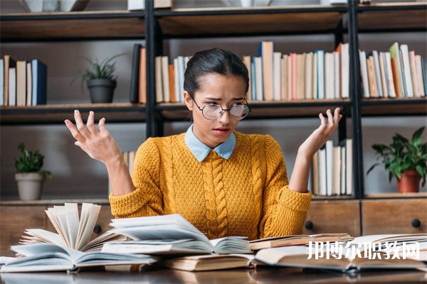 湖南哪里的中職學校能讀籃球專業(yè)