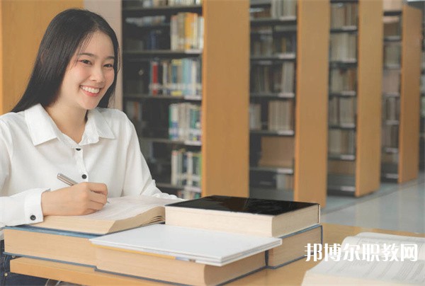 湖南哪里的中職學(xué)校能讀田徑專業(yè)