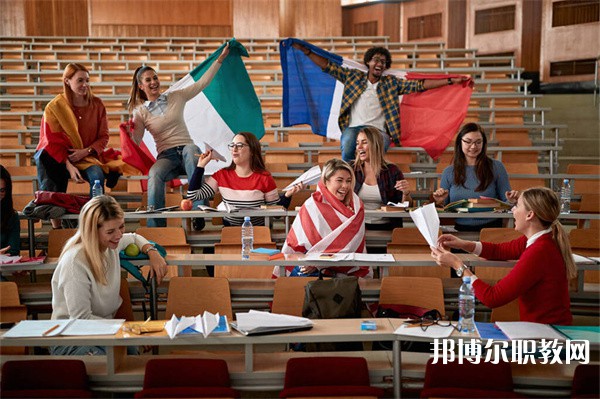 湖南哪里的中專學(xué)校能讀護理專業(yè)專業(yè)