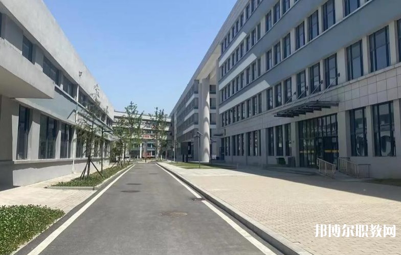 安徽省工業(yè)高級(jí)技工學(xué)校怎么樣、好不好