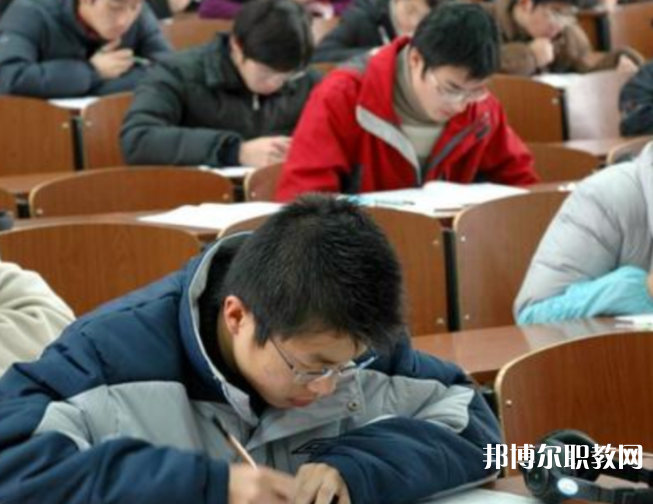 2025信陽職業(yè)中學(xué)最新排名前三名單