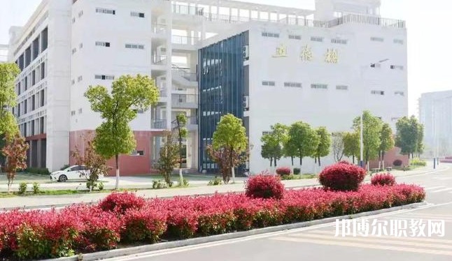 湖北2025年初中生怎么考鐵路學(xué)校