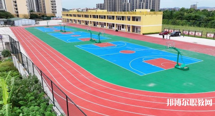 2025廣西輕工技師學(xué)院預(yù)備技師班招生計劃 招生人數(shù)是多少(附要求、條件、對象)