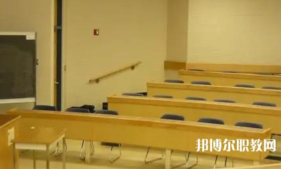 成都2025年男生在鐵路學(xué)校學(xué)什么好