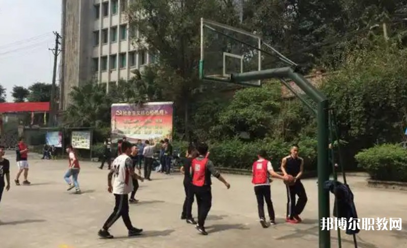 自貢2025年初中生能讀鐵路學(xué)校嗎