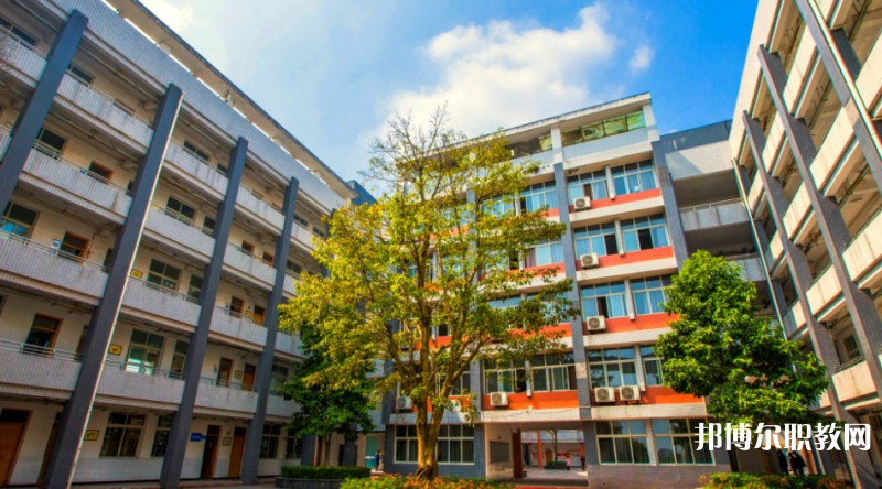 自貢2025年中學(xué)畢業(yè)讀什么鐵路學(xué)校